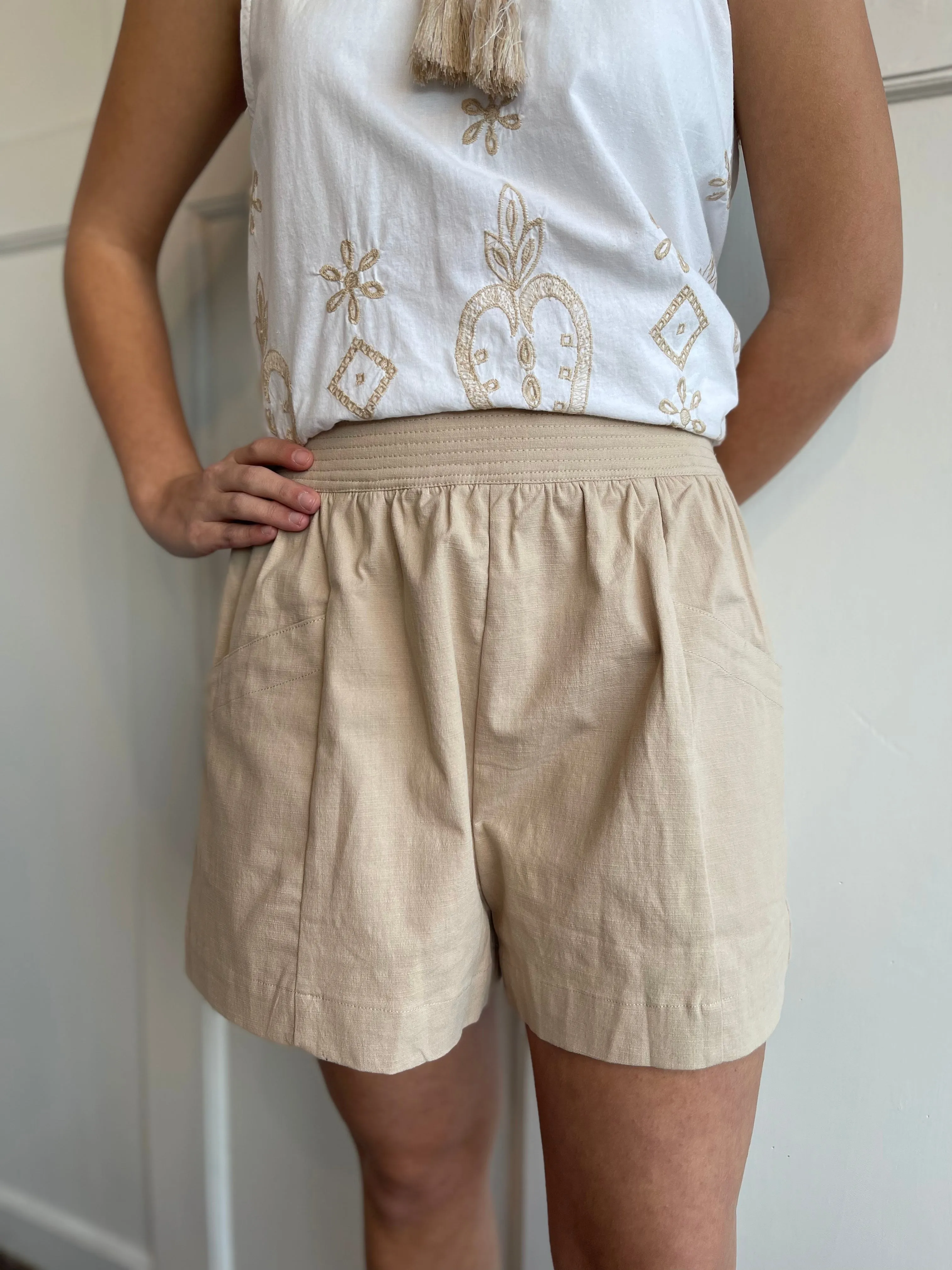 Tibi Short